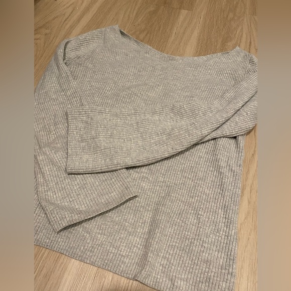 Aritzia Babaton Kitano Cross-back sweater - Picture 3 of 6